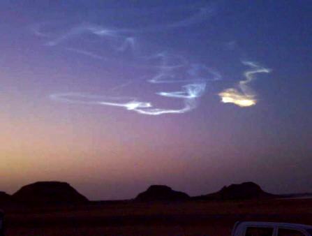 standby for contrail photo